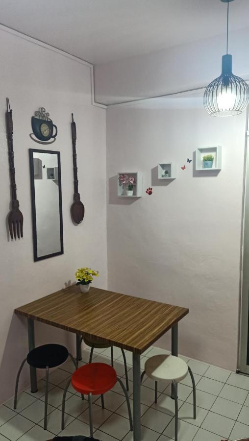 Snoopy Homestay Two Bedroom Batu Pahat Exterior foto
