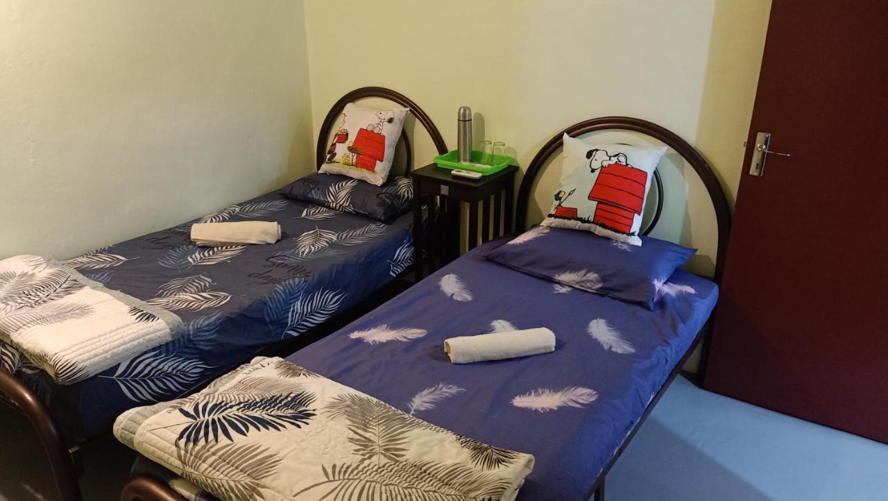 Snoopy Homestay Two Bedroom Batu Pahat Exterior foto
